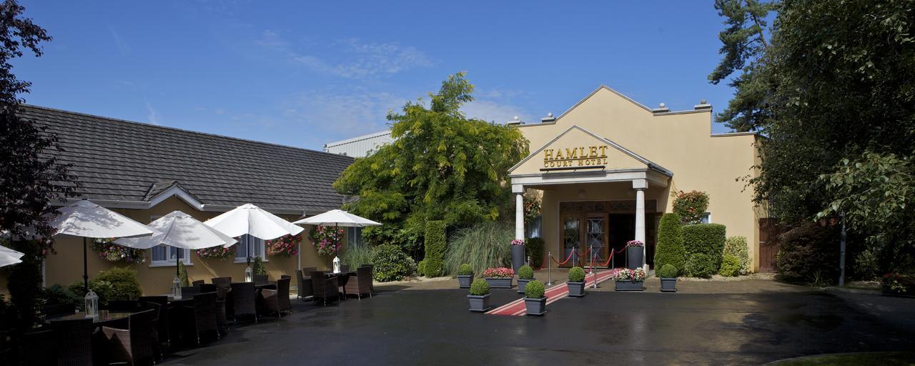 Hamlet Court Hotel Johnstown Bridge Экстерьер фото